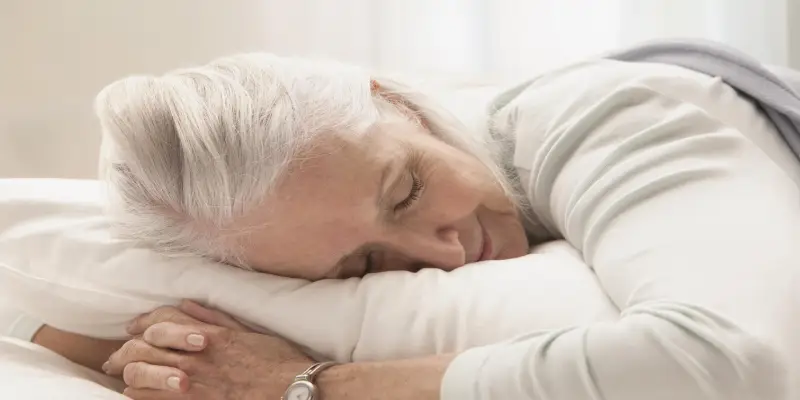انواع درمان بی خوابی در سالمندان